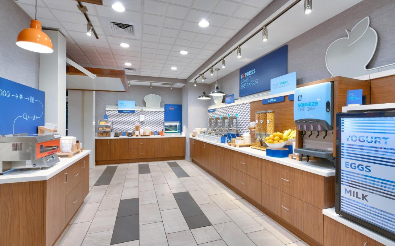 Holiday Inn Express & Suites - Gainesville I-75 By Ihg Exterior foto