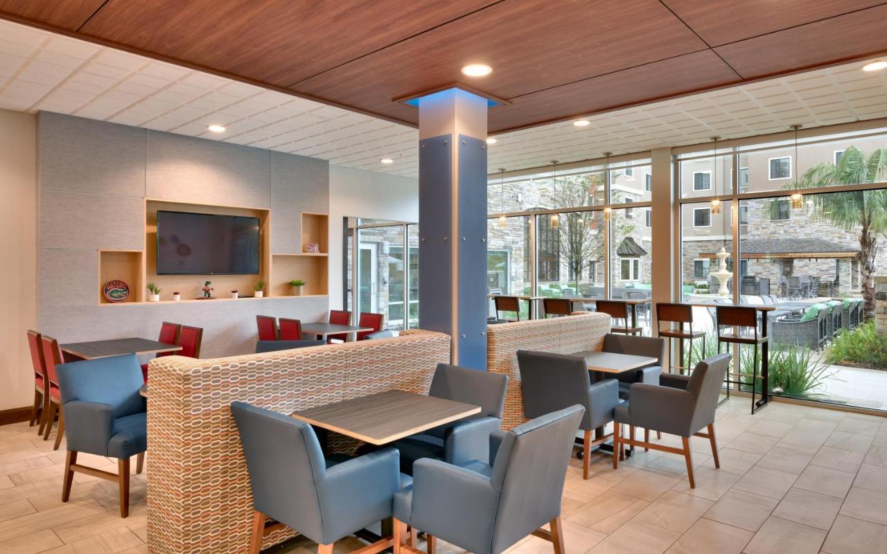 Holiday Inn Express & Suites - Gainesville I-75 By Ihg Exterior foto